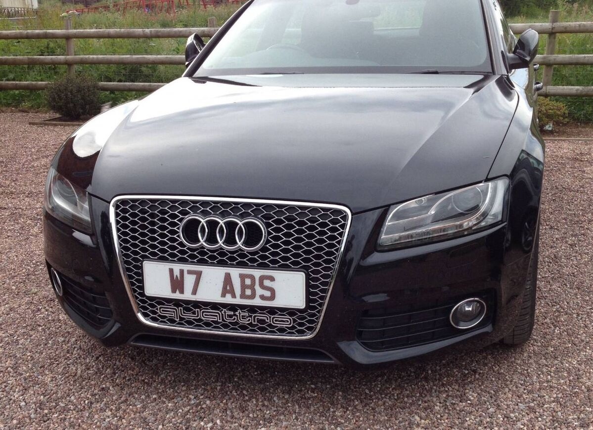 Audi QUATTRO NAPIS OZNACENIE LOGO DO MASKY - 17