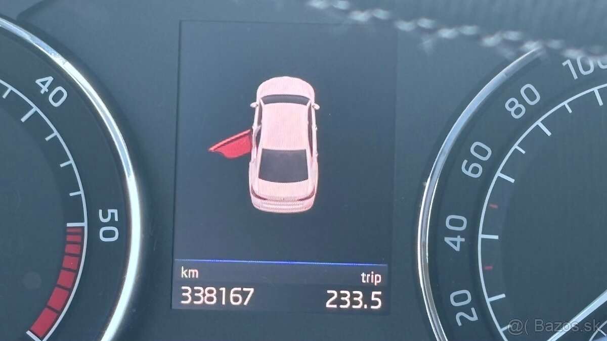 Škoda Superb 2.0 TDI 110 kW - 17