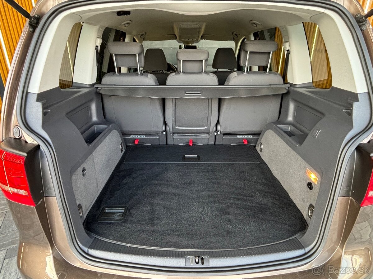 Volkswagen Touran 2.0 TDI Comfortline - 17