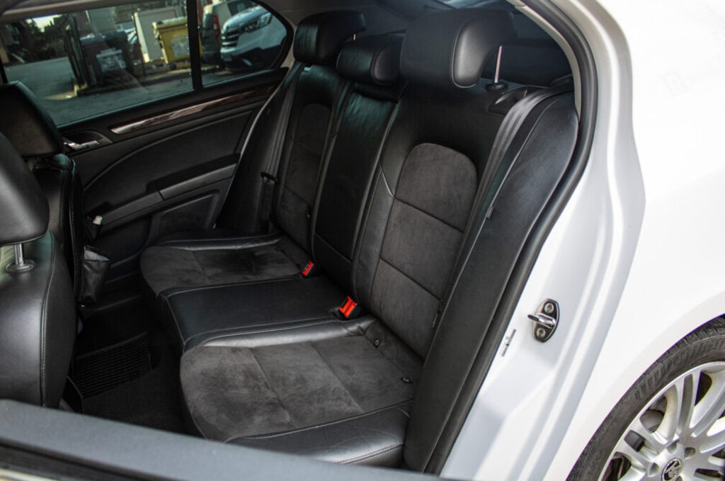 Škoda Superb 2.0 TDI CR 170k Elegance DSG - 17