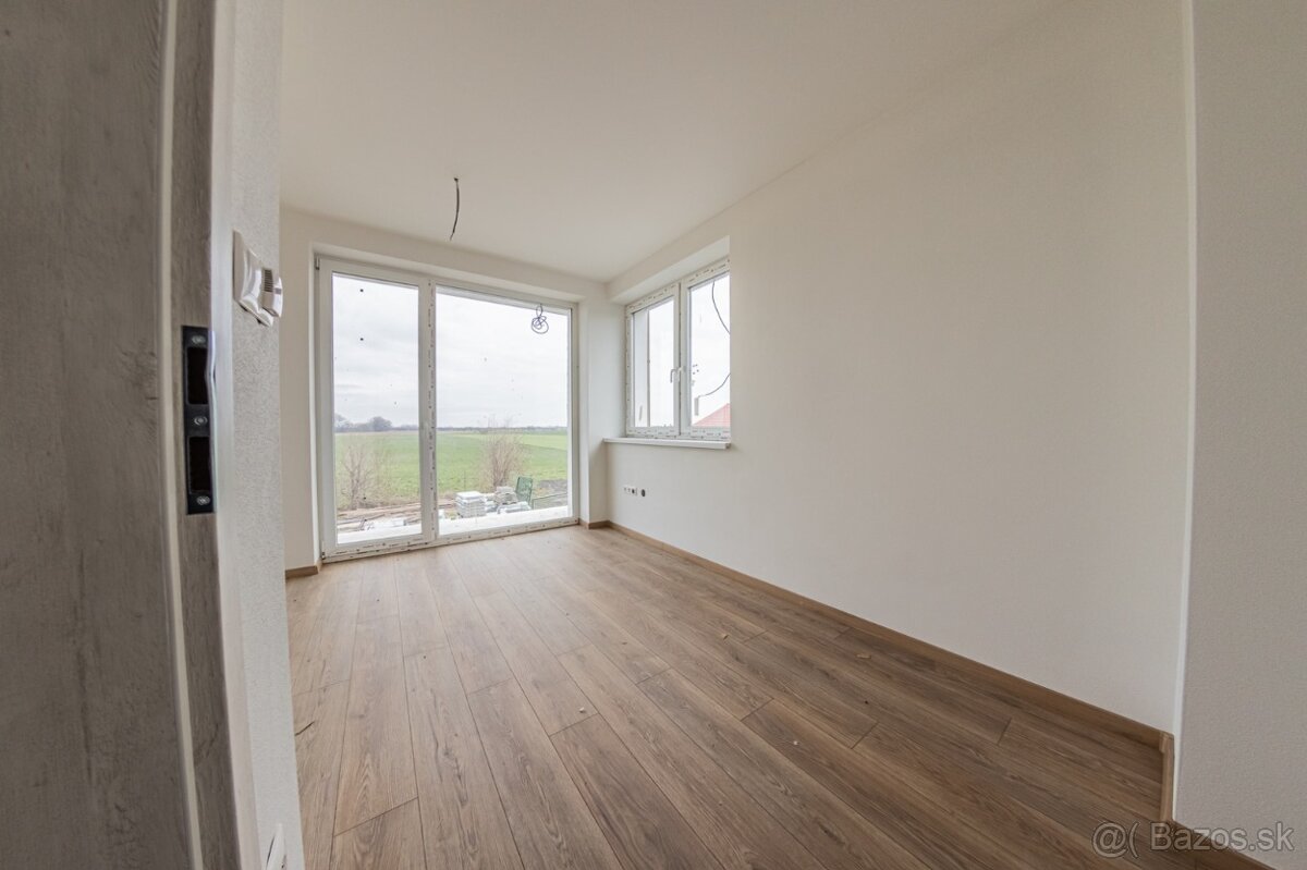 Predaj 4-izb. bytu – Šamorín, 123 m² + záhradka, 2x park. - 17