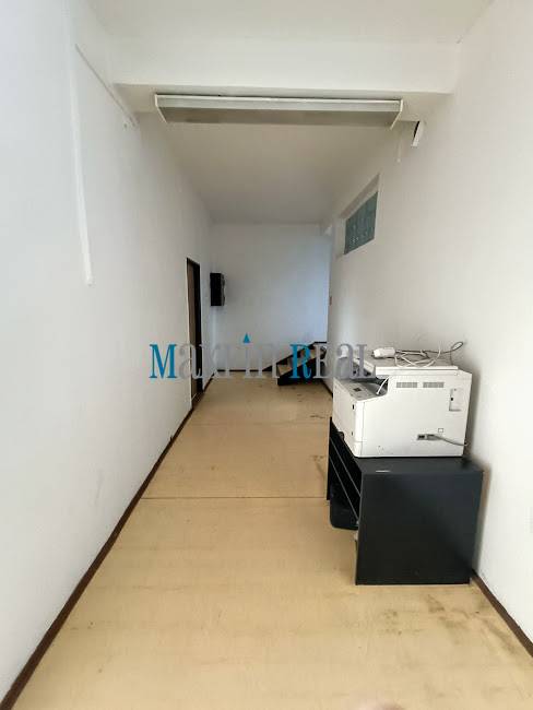 Kancelárie v polyfunkčnej budove s parkovaním - 17