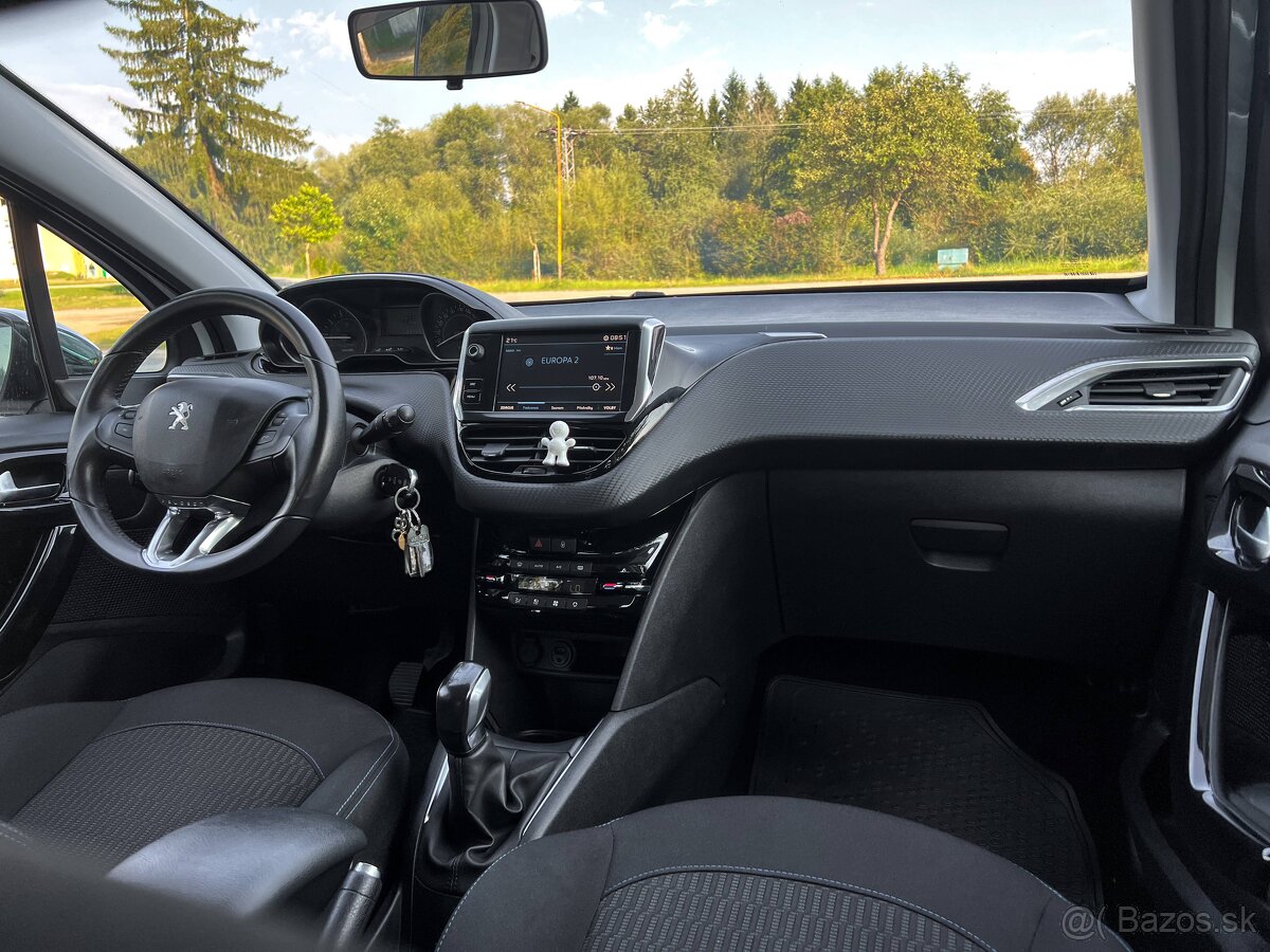 Peugeot 208 1.2 PureTech Active - 17