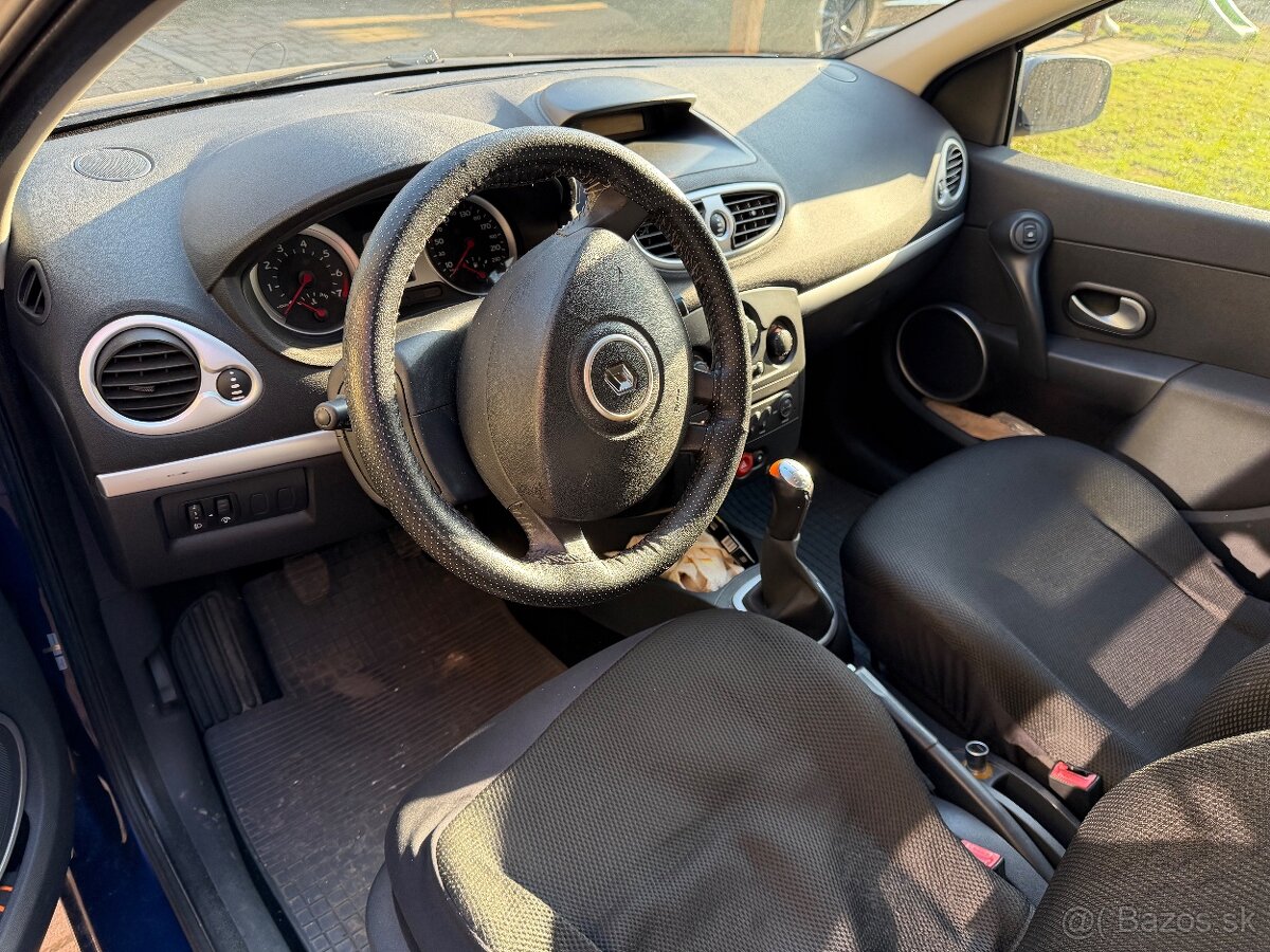 Predám Clio 1,2 - 17