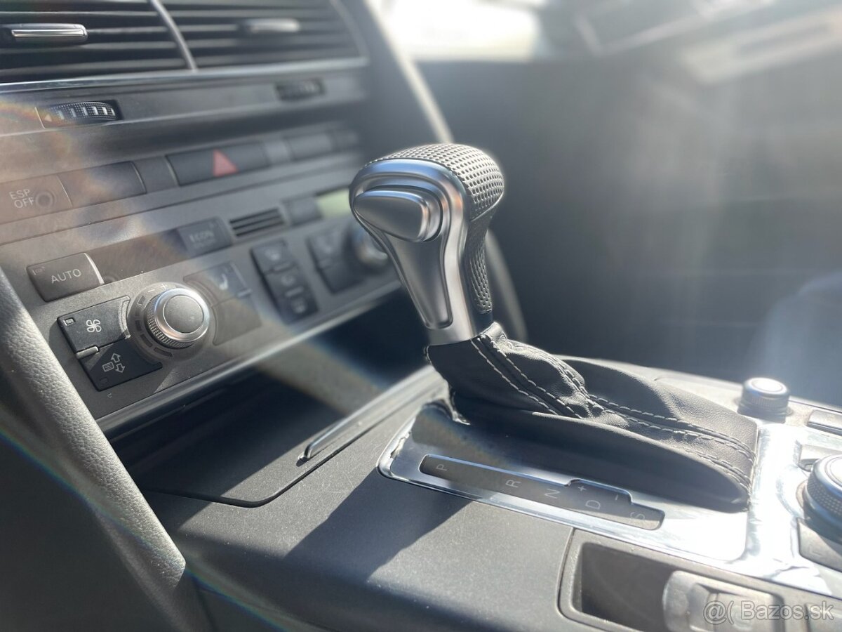 AUDI kozena perforovana paka radenia - volic automatu - 17