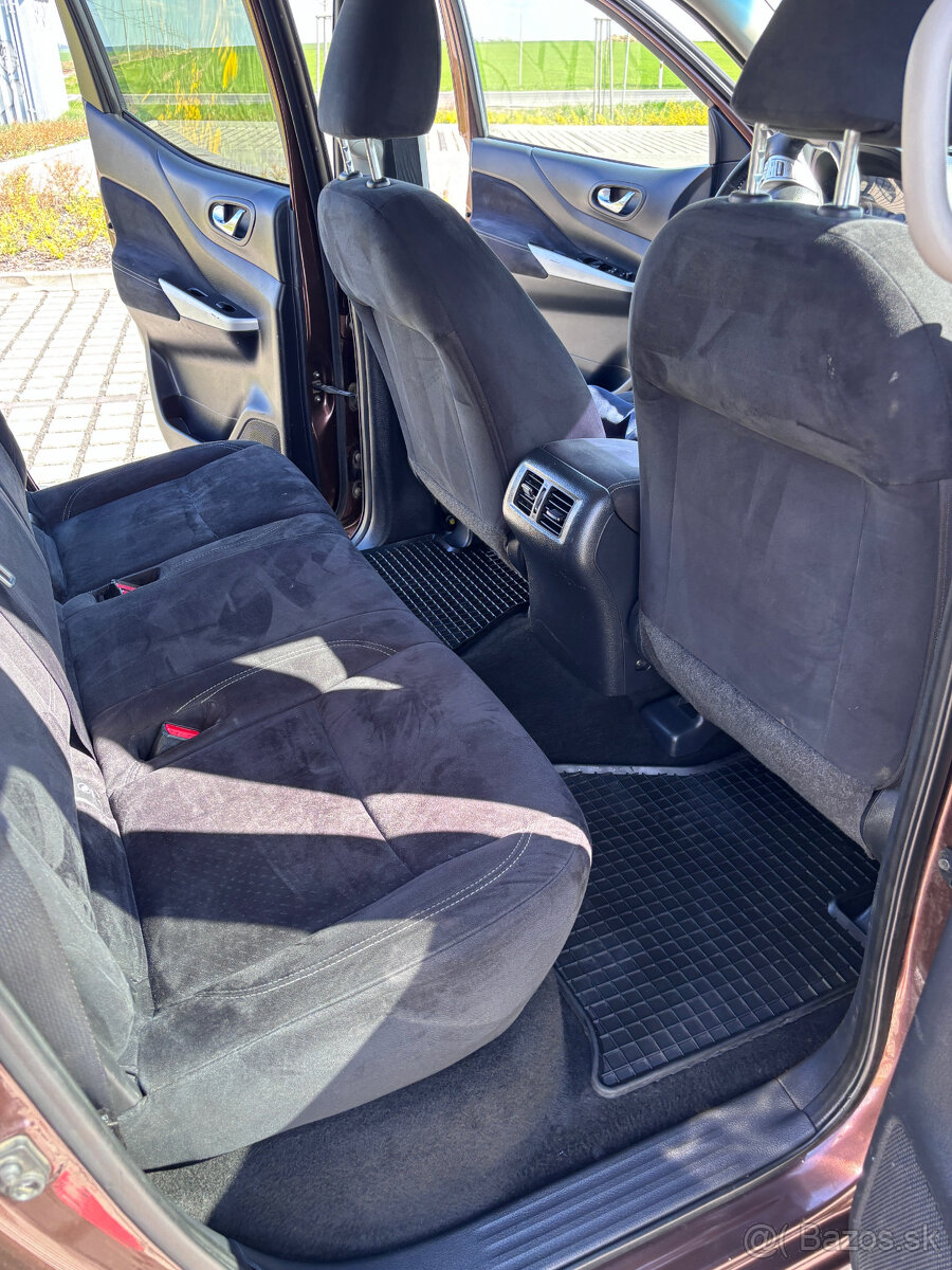 Nissan Navara DoubleCab 2.5 dCi LE A/T Long - 17