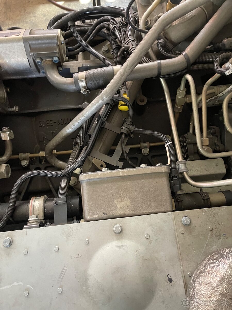 Prodam novy motor kompletní MAN D2066LUH47 - 17