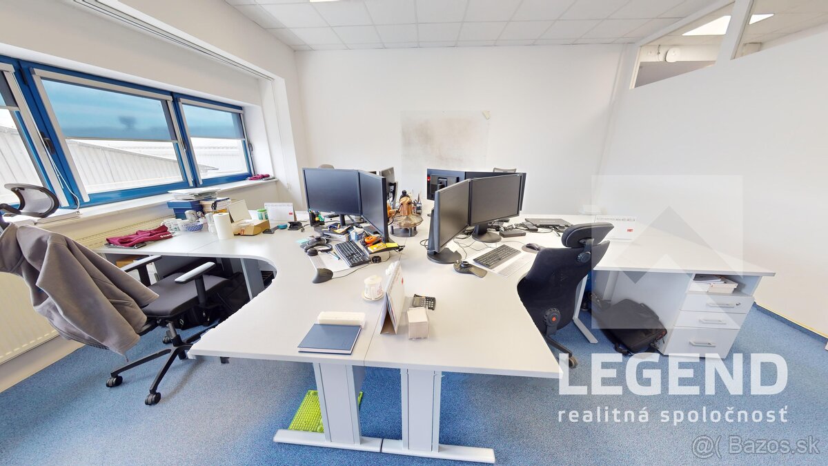 Kancelárske priestory Nové Mesto nad Váhom, 451 m2, parking - 17