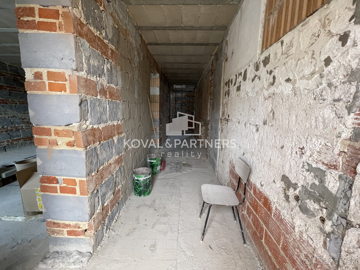 Rodinný dom v Nitrianskych Hrnčiarovciach - 17