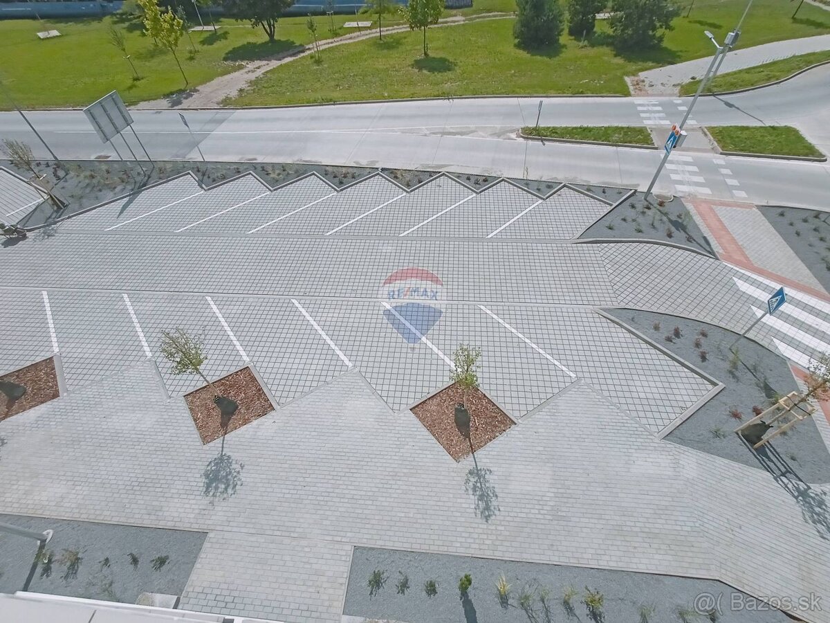 3izbový byt s balkónom a rýchlou dostupnosťou na D1 - 17