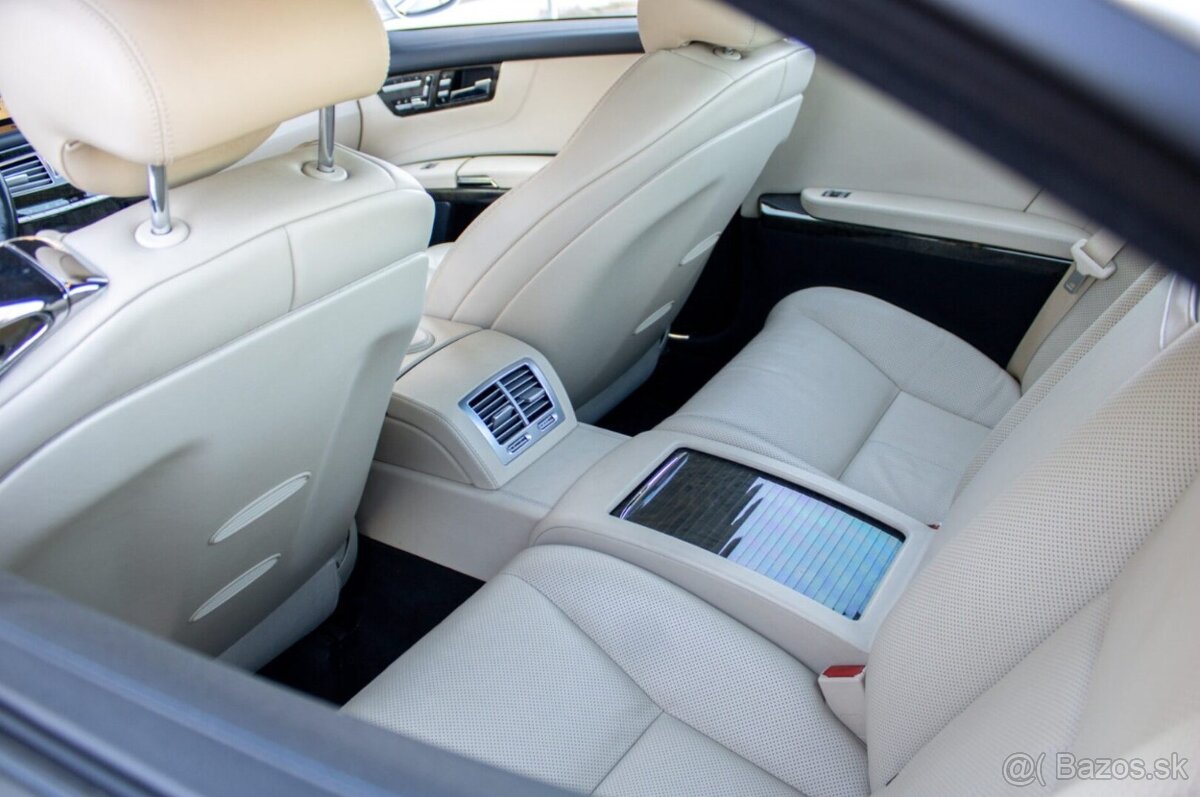 Mercedes-Benz CL 500 V8 - 17