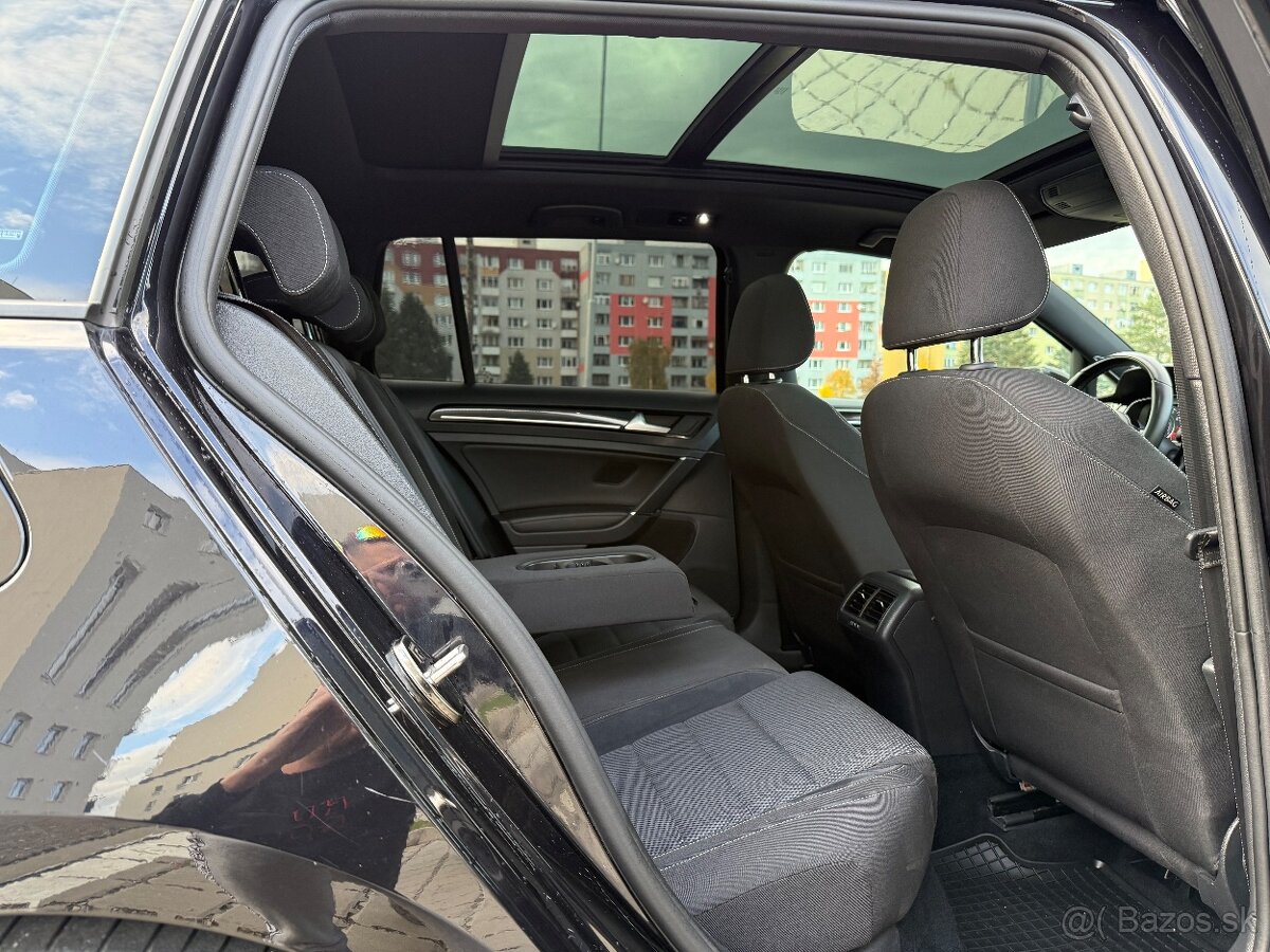 Volkswagen Golf Variant R 2.0 TSI 7.5 310 PS 4MOTION DSG - 17