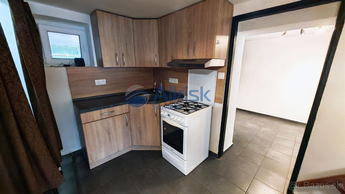 Predaj viacgeneračného domu vo Veľkej Mači – Kráľovstvo pre - 17