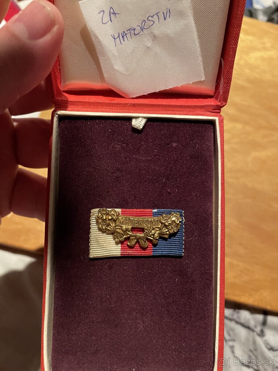 Vojenske odznaky 17 (Medajle) - 17