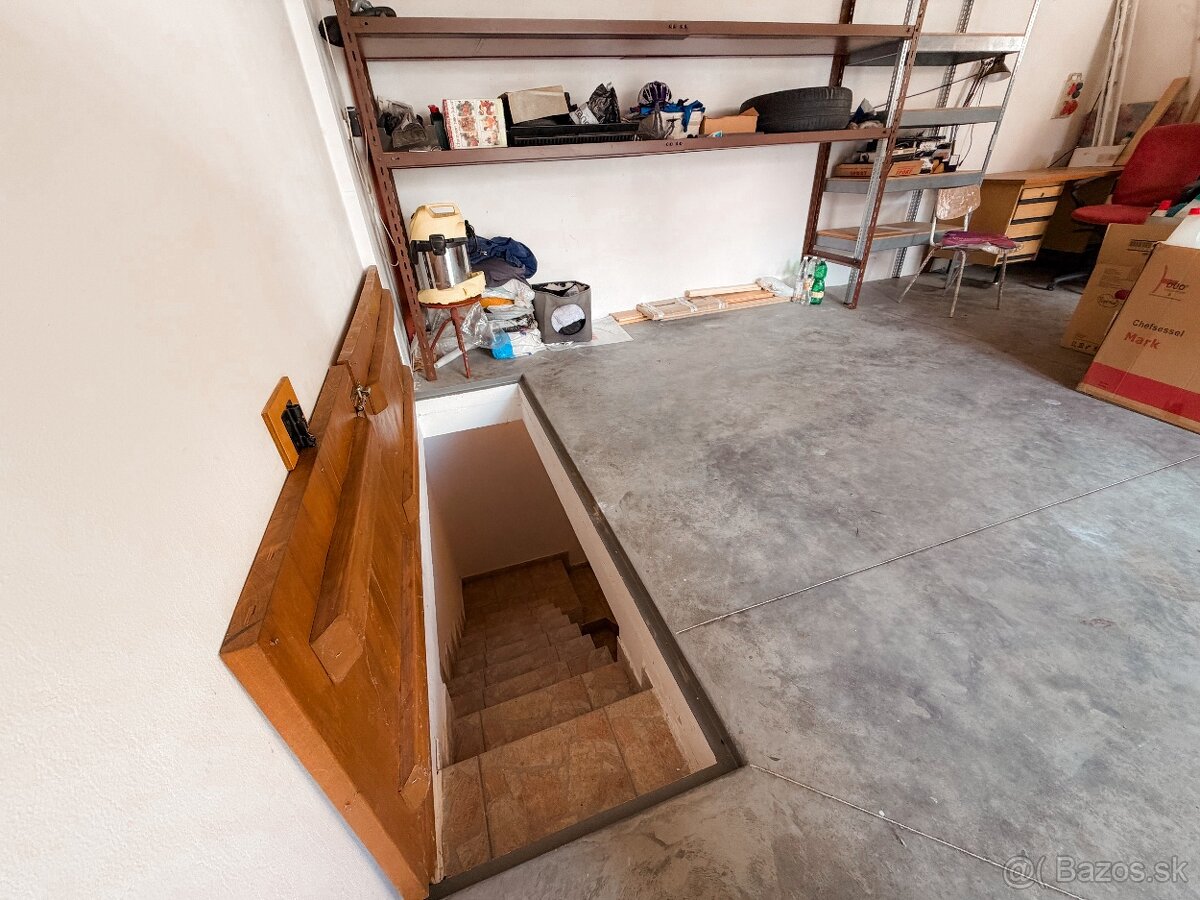 Priestranný dom s veľkorysým pozemkom - 17