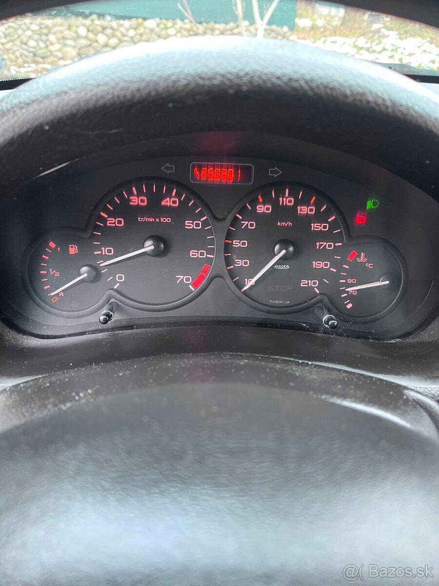 Peugeot 206 1.1 - 17