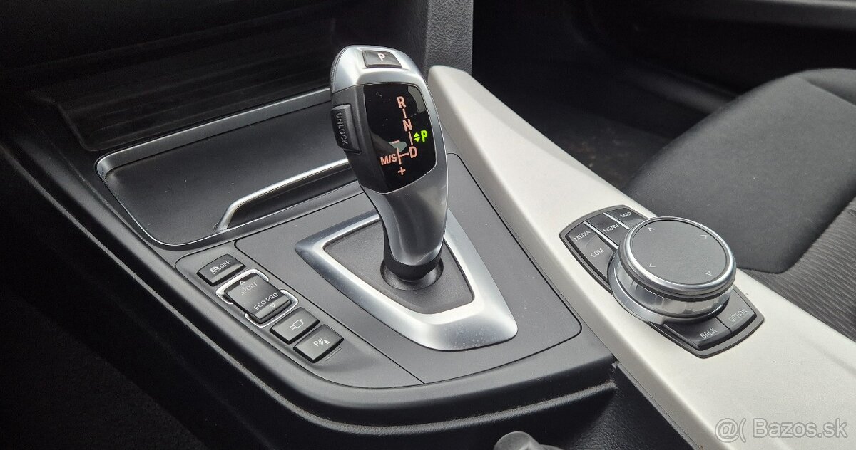 BMW 320XD Touring SR pôvod - 17