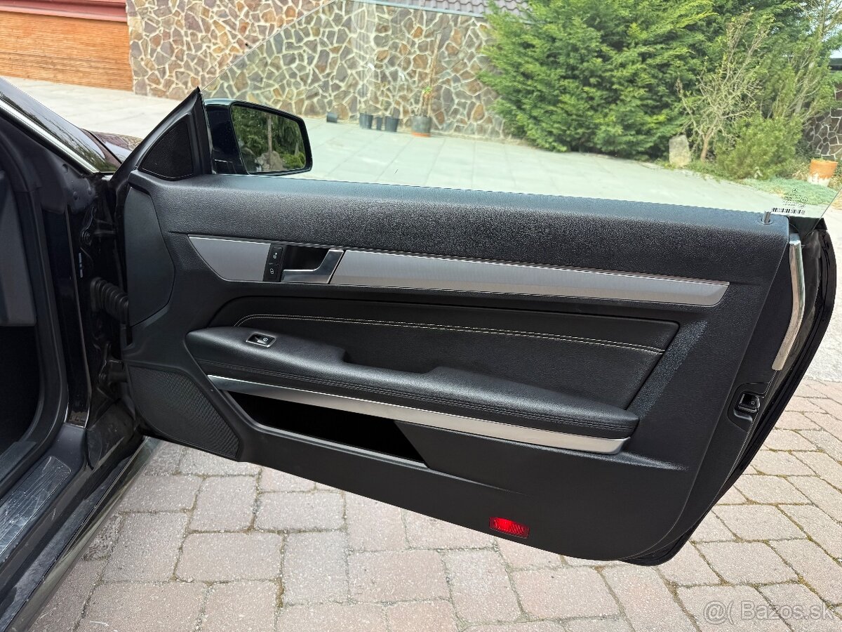 Mercedes-Benz E 350 d AMG Line - 17