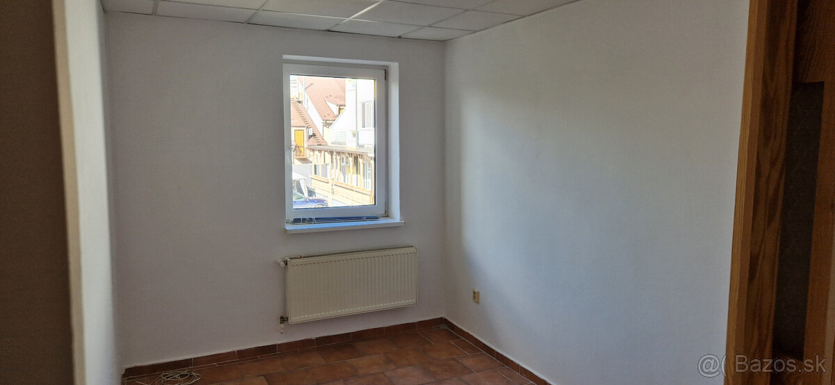 NA PREDAJ – polyfunkčný objekt v úplnom centre mesta Senec - - 17