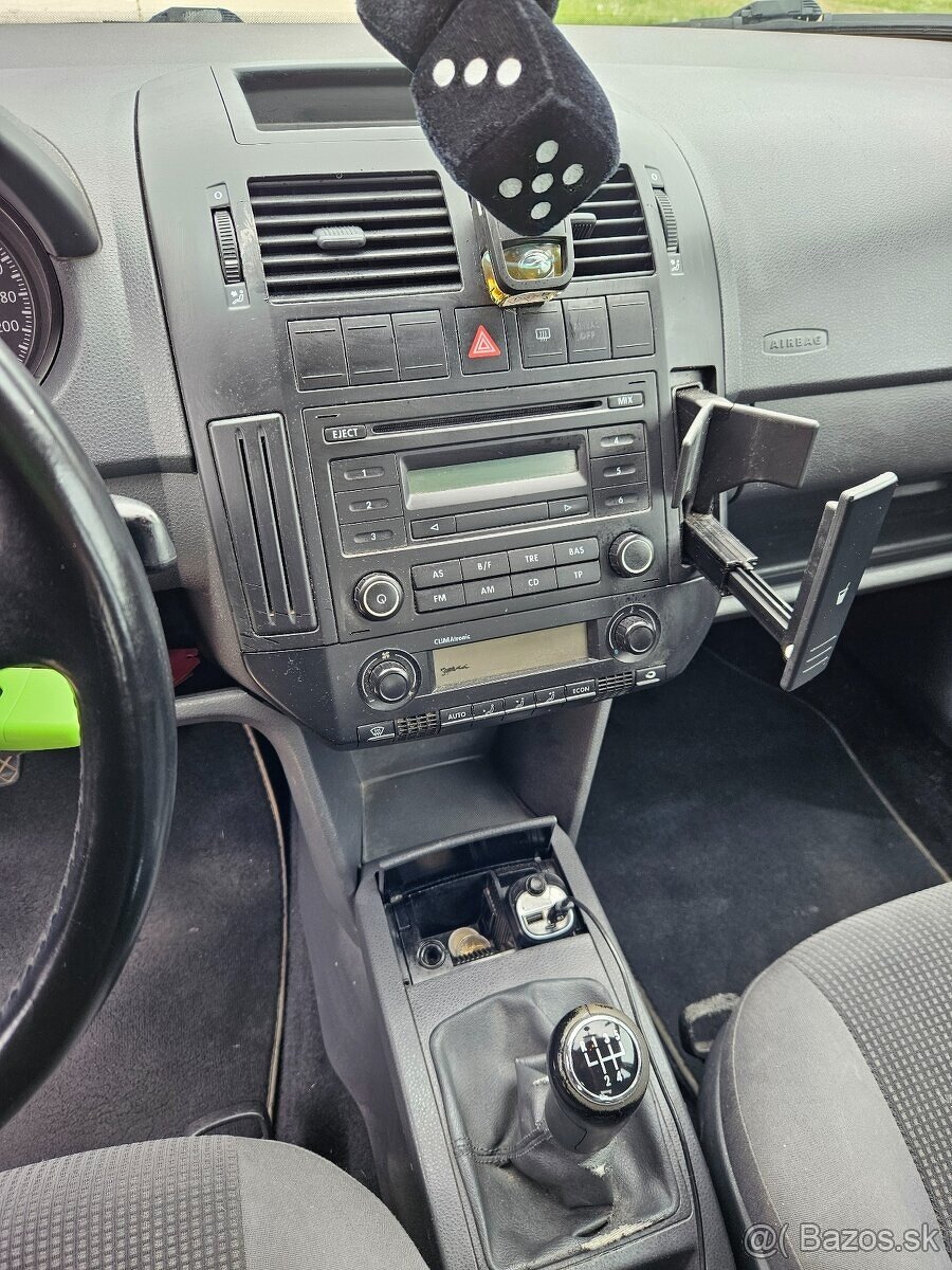 Volkswagen polo 1.2 2009 facelift 9n3 nová stk - 17