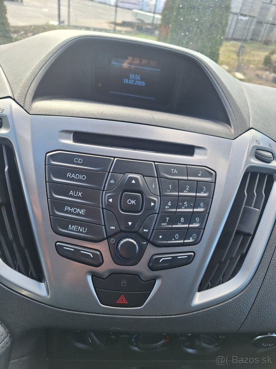 FORD TRANSIT CUSTOM 2,2TDCI KLÍMA ŤAŽNÉ - 17