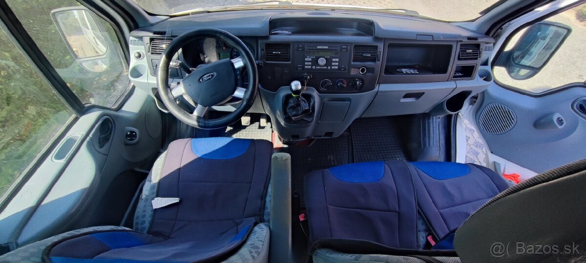 Ford Transit 300L 2,2 Tdci 6 miest, ťažné + NOVÁ STK - 17