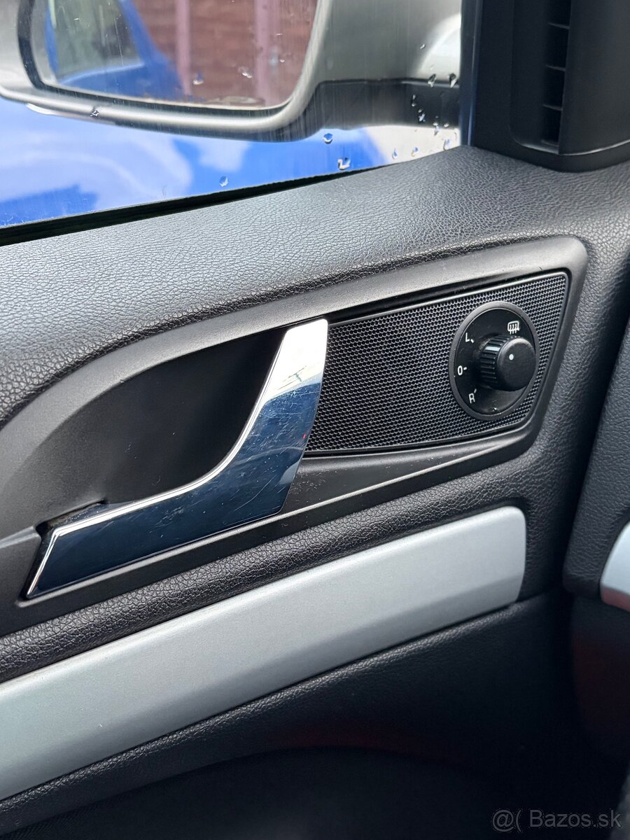 Predám škodu octavia Combi 2 - 17