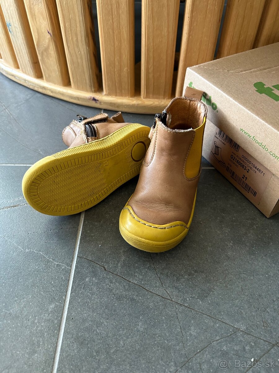 Sandalky, tenisky velkosti 20-21-22 - 17