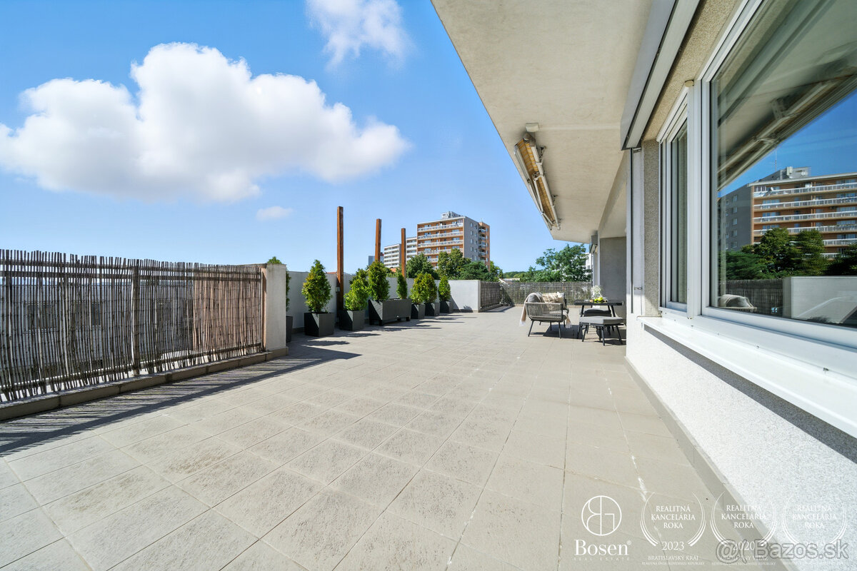 BOSEN | Výhľady, priestor, krb - 152 m2 plus terasa 102 m2, - 17