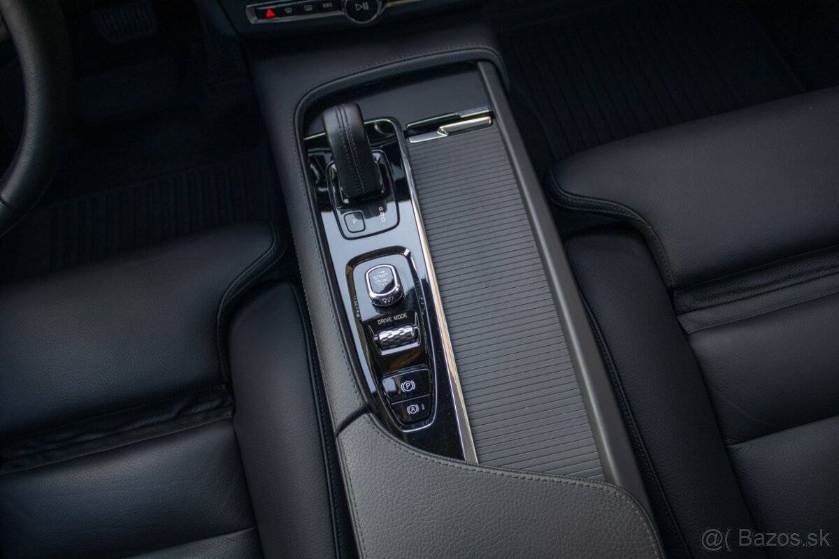 Volvo V90 B4 Momentum PRO, odpočet DPH - 17