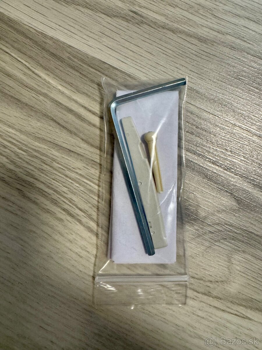 Gitara Cort Earth 70 NAT - 17