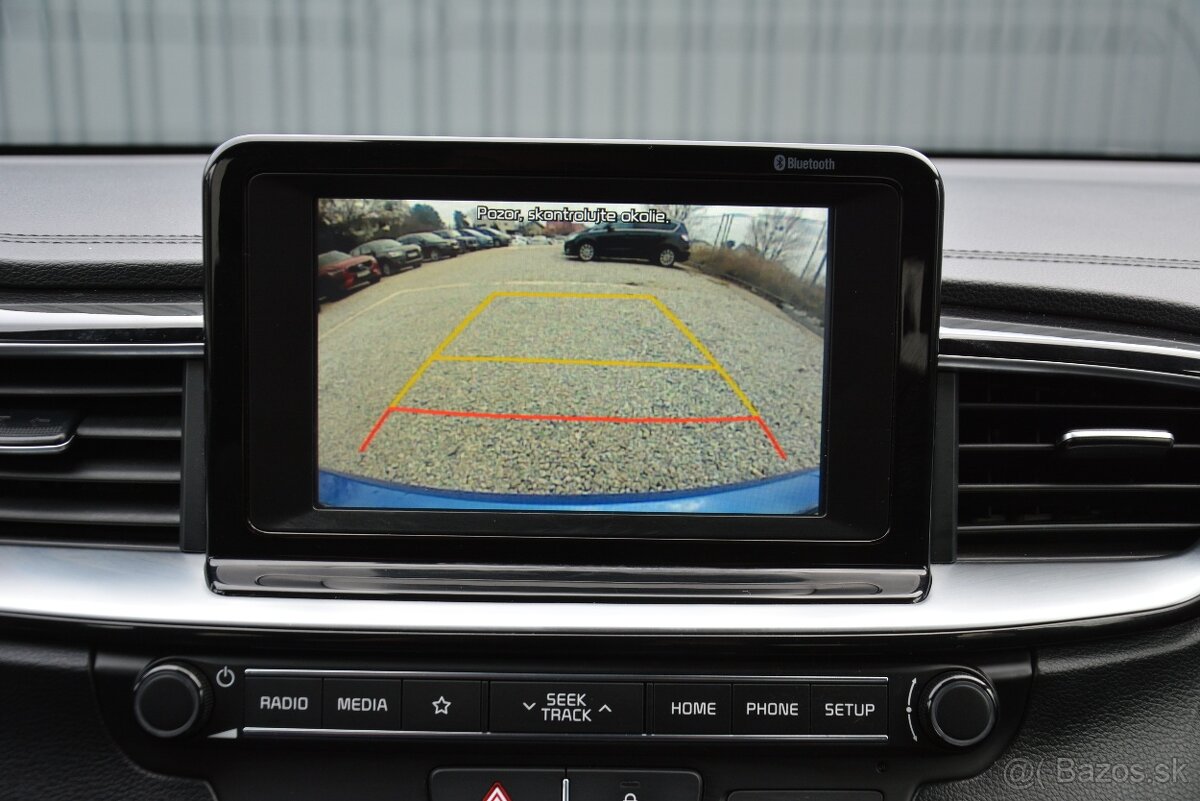 KIA Cee’d 1.60 CRDi, SR voz, 1. majiteľ, GOLD - 17