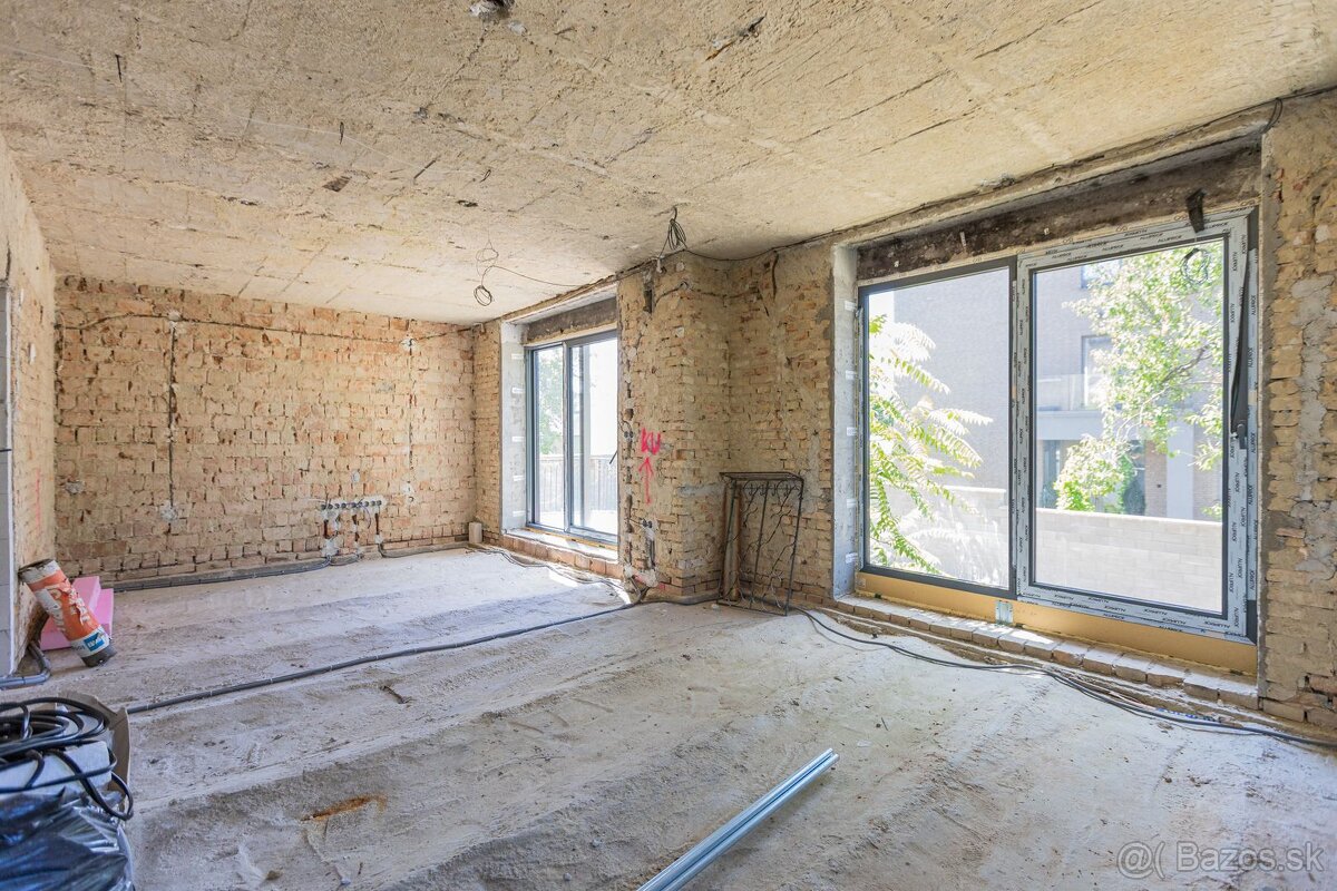 Vila v srdci Bratislavy. Pokoj Bôrika, krok od Dunaja. - 17