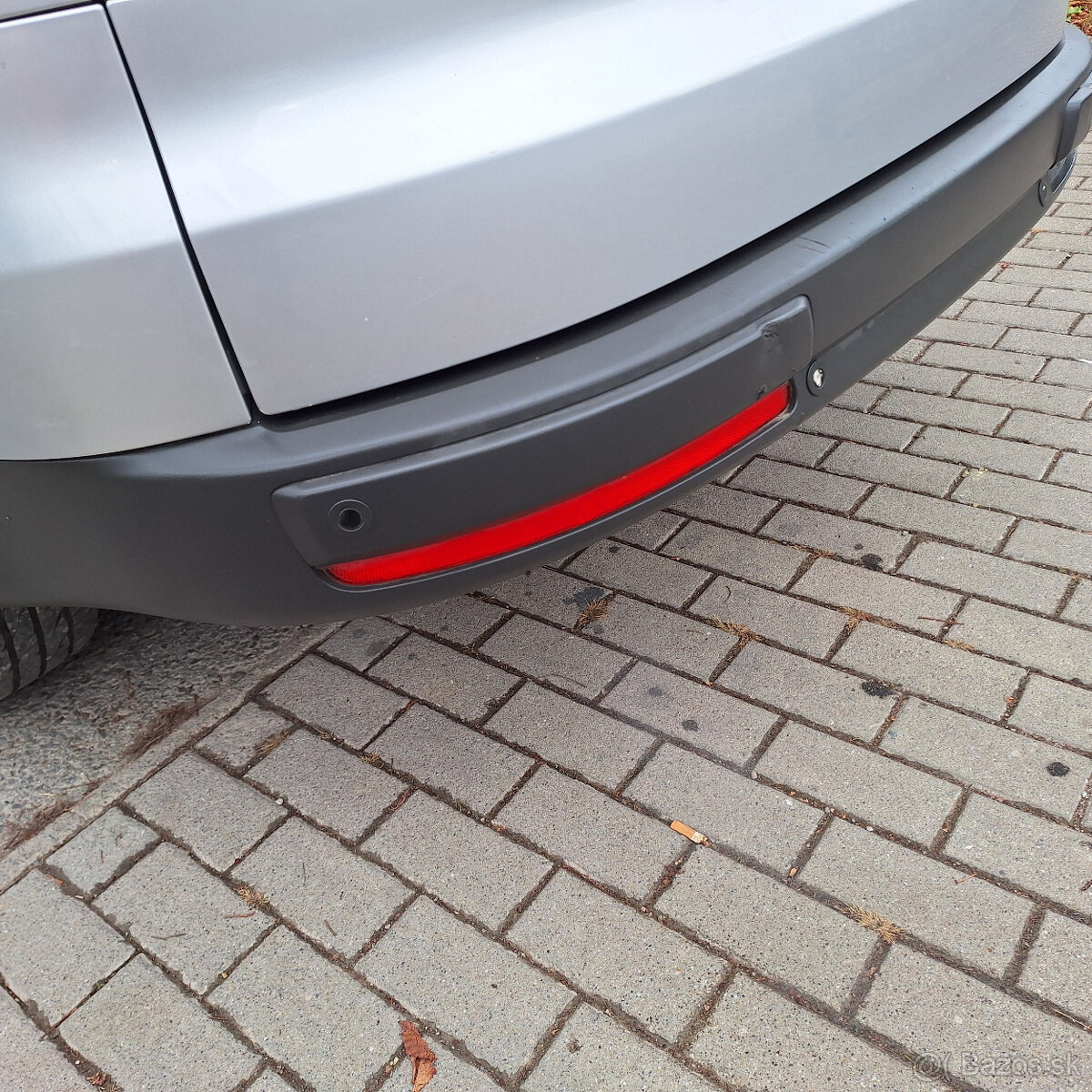 Ford Galaxy 2.0 TDCi DPF 7 MIESTNE - AJ NA SPLÁTKY - 17