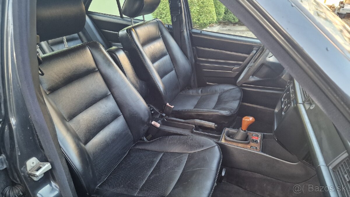 Mercedes Benz W 201 190 E - 17