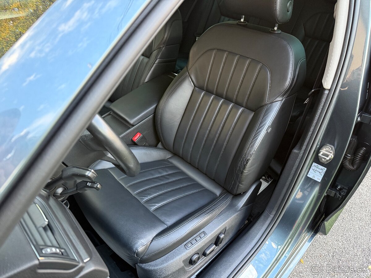 Superb Style Plus 1.8TSI DSG - 17