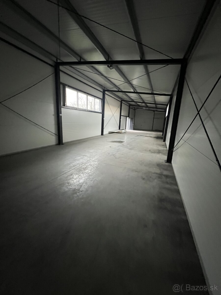 Predám sendvičovú halu o rozmere 300m² - 17