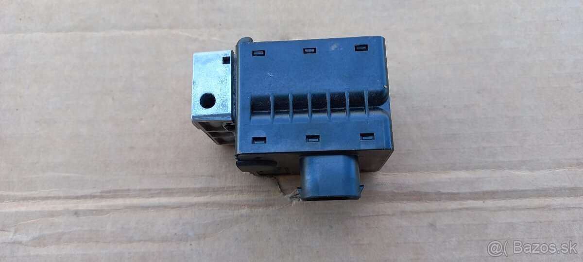 predam pristrojovy panelna renault - 17