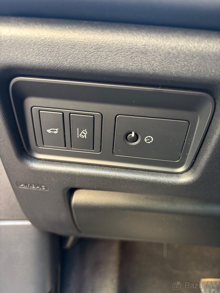 Land Rover Discovery Sport 2.0L TD4 Pure AT - 17