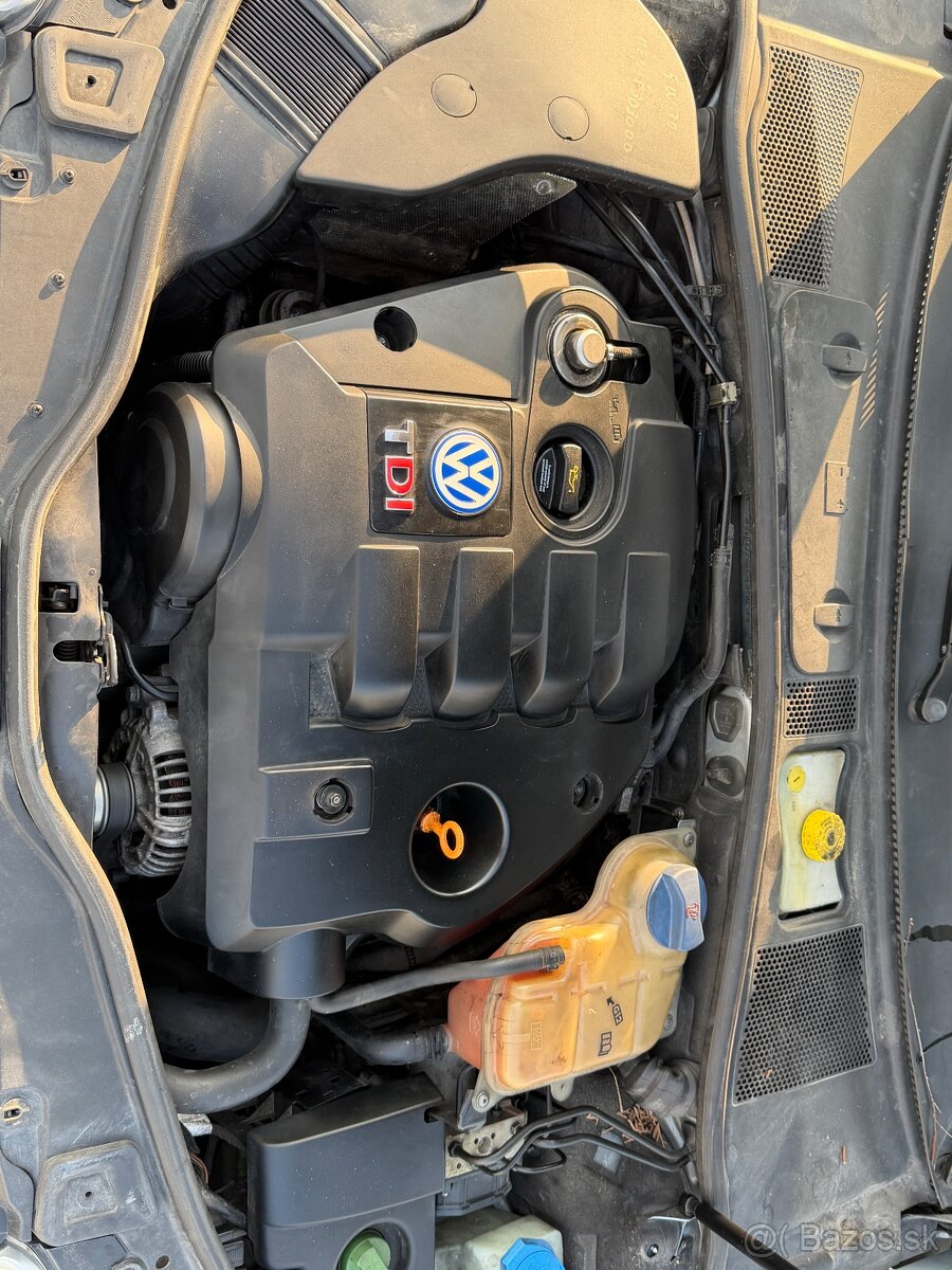 Volkswagen Passat 1,9tdi 96kw HIGHLINE - 17