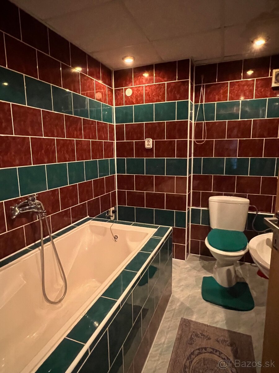 TRIOREALITY - 3-podlažný RD na prenájom - Čadca - 17