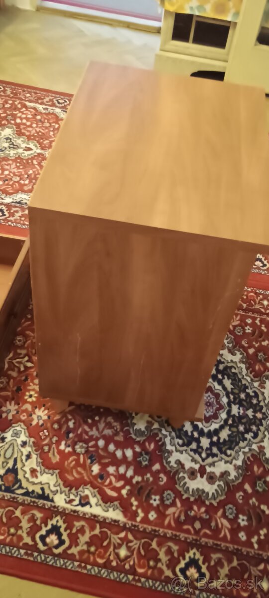 Skrinka pod televizor - 17