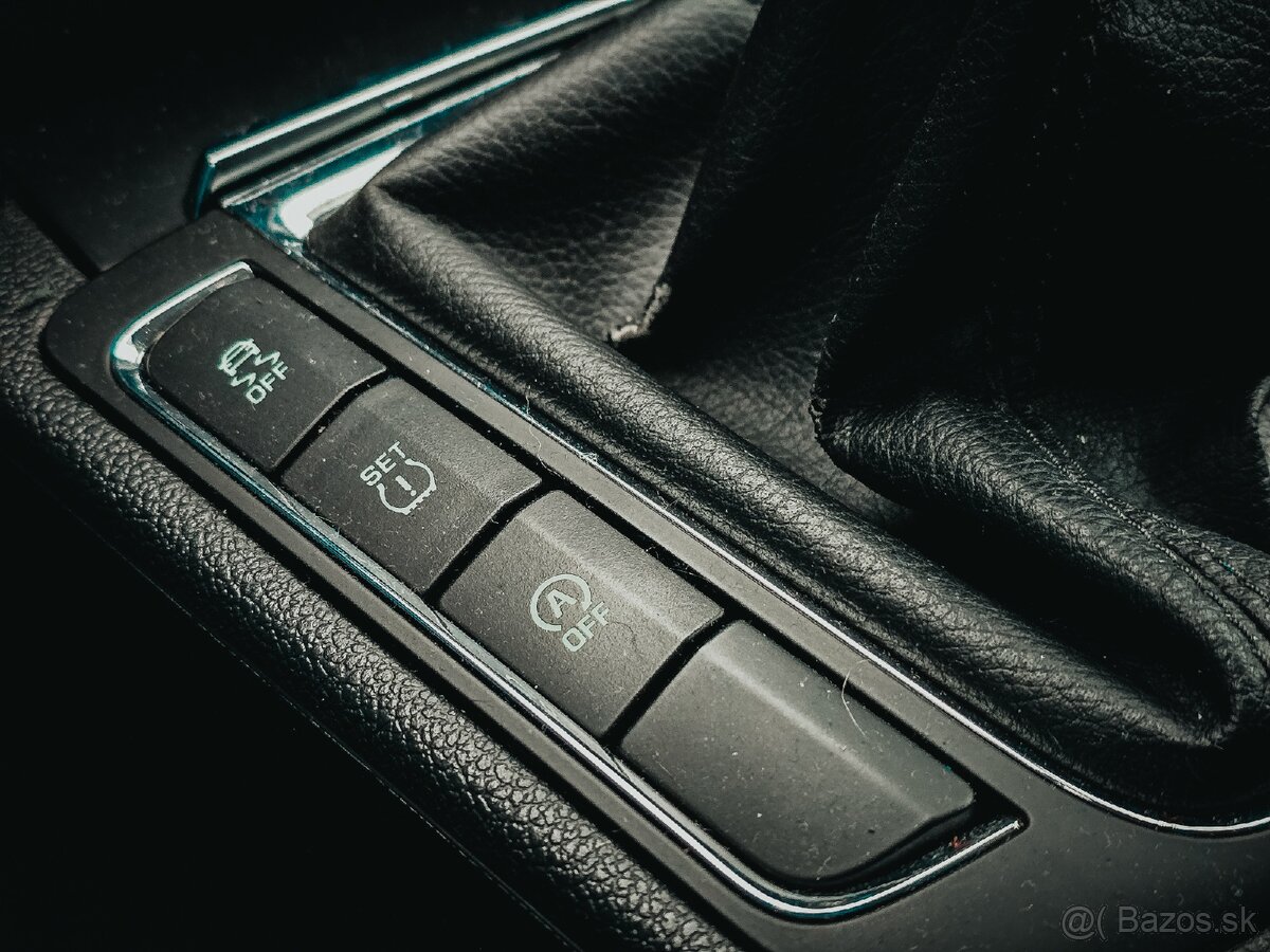 Škoda Superb 2 2.0 TDI, Navigácia, Automatické parkovanie - 17