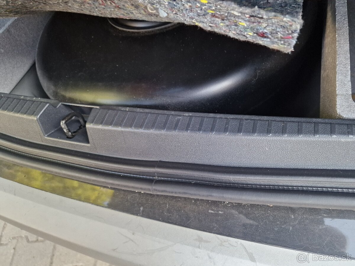 Dacia Duster 1.6 SCe Blackshadow 4x4 M6 114k (benz.+LPG) - 17