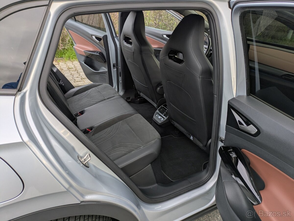 Volkswagen ID.4 Pro Performance Max 150 kW/77kWh/TČ/DCC/DPH - 17