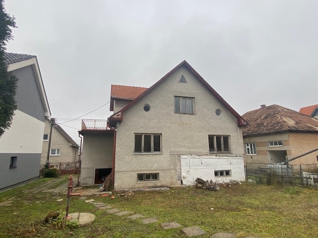 Dom v tichom prostedí pod horou Predaj-Výmena-Nájom - 17