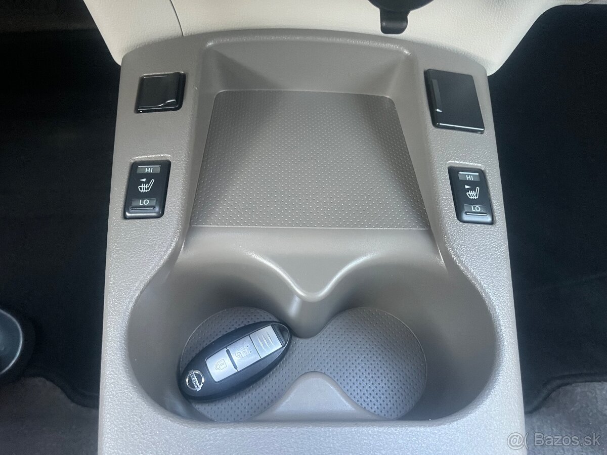 Nissan LEAF Tecna Elektro 80kw, rok 6/2013, biela perleť - 17