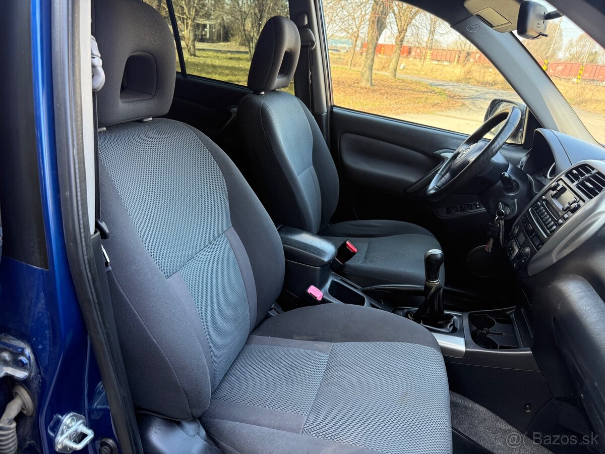 Toyota Rav4 2.0 D4D 4x4 - 17