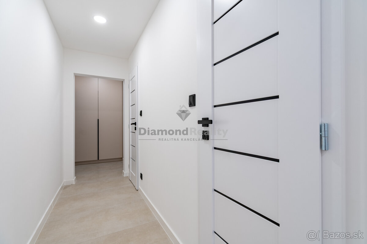 NA PREDAJ ZREKONŠTRUOVANÝ 3-IZBOVÝ BYT NA ULICI VÝSTAVBY, KO - 17