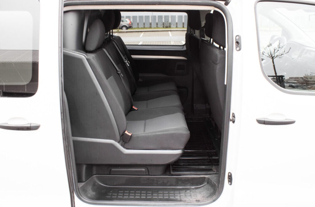 Toyota Proace 2.0 D-4D, 106kW (2022) - 17